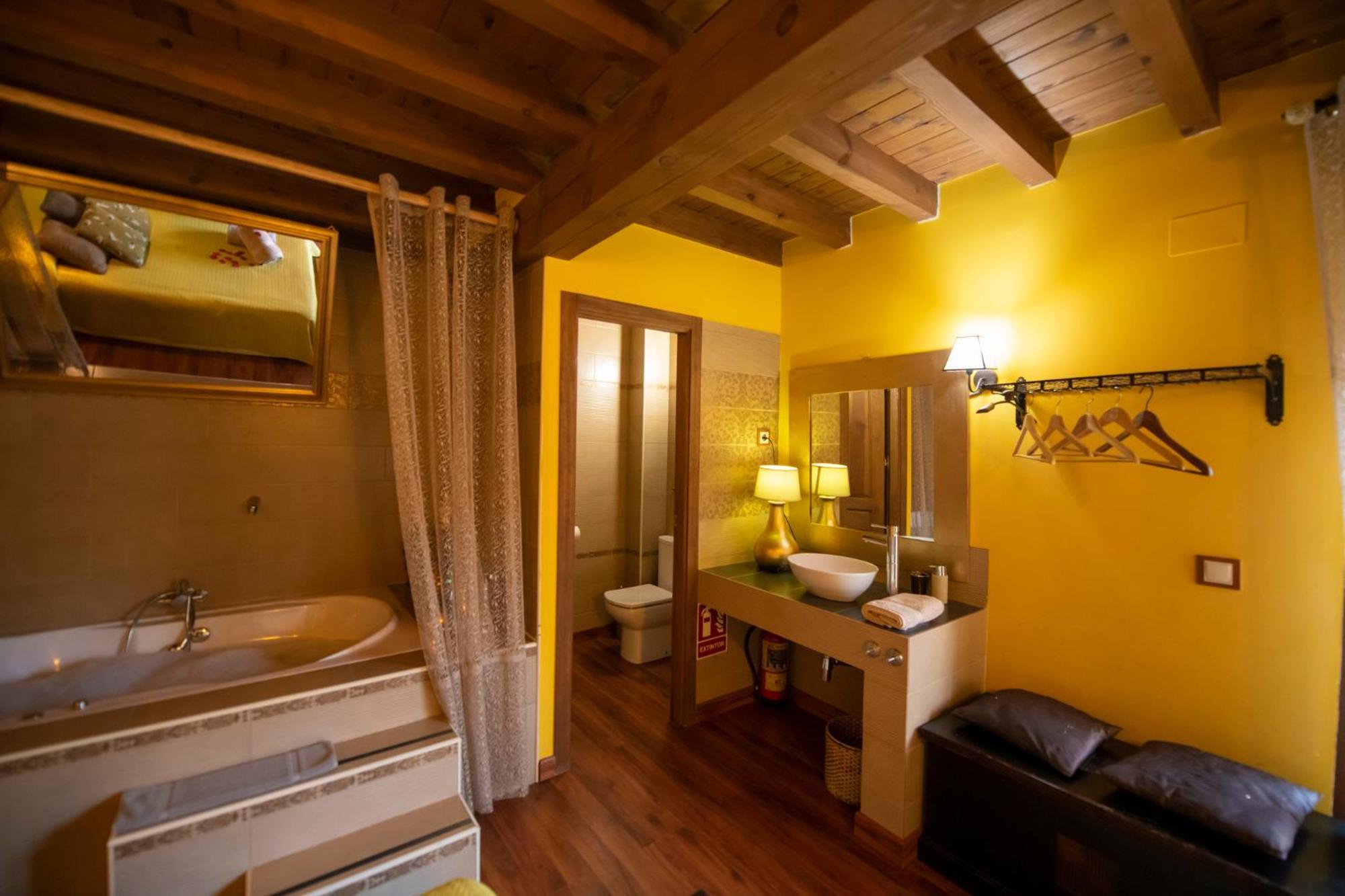 Casa Quimeradearavalle Dos Holiday home Gilgarcia